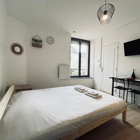 Le Cernay, Cosy Proche Centre-ville Lejlighed