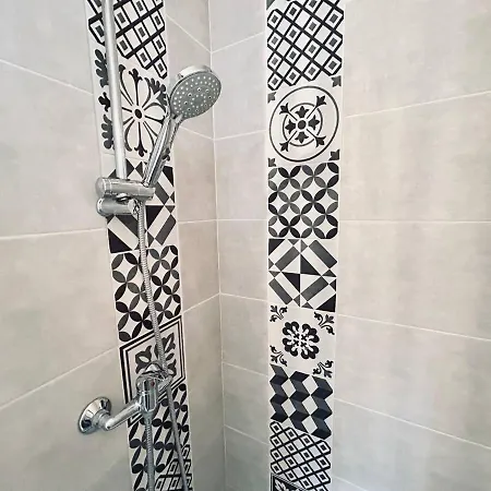 Le Cernay, Cosy Proche Centre-ville Apartman *